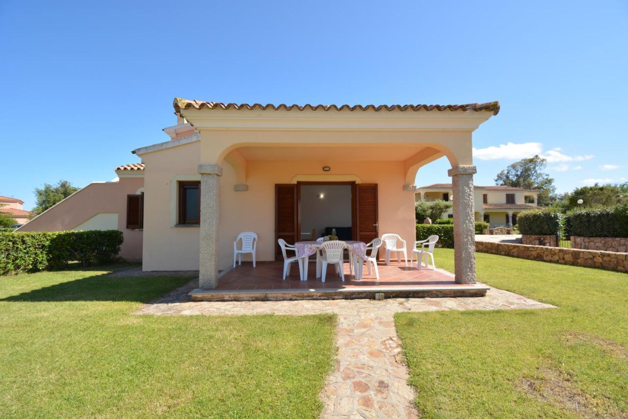 Appartamenti Corallo San Teodoro  Exterior foto
